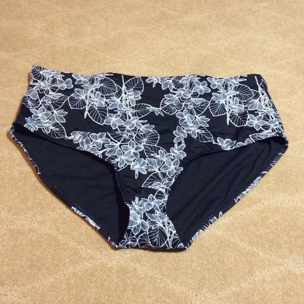 Swimsuits For All NWOT Swim Brief, 26